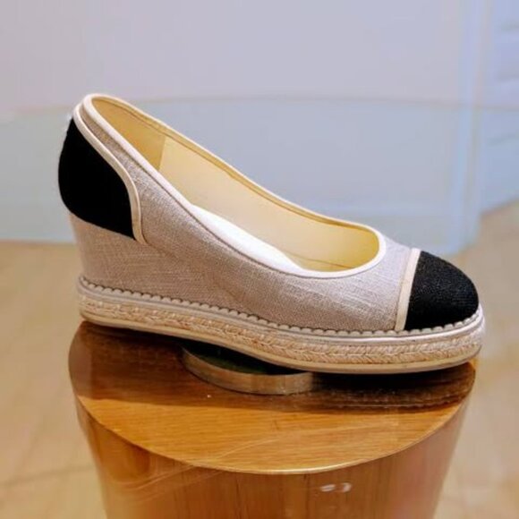 Chanel Two-Tone Espadrille Flats - Picture 5 of 5
